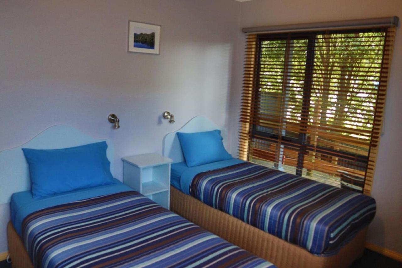Strahan Bungalows מראה חיצוני תמונה
