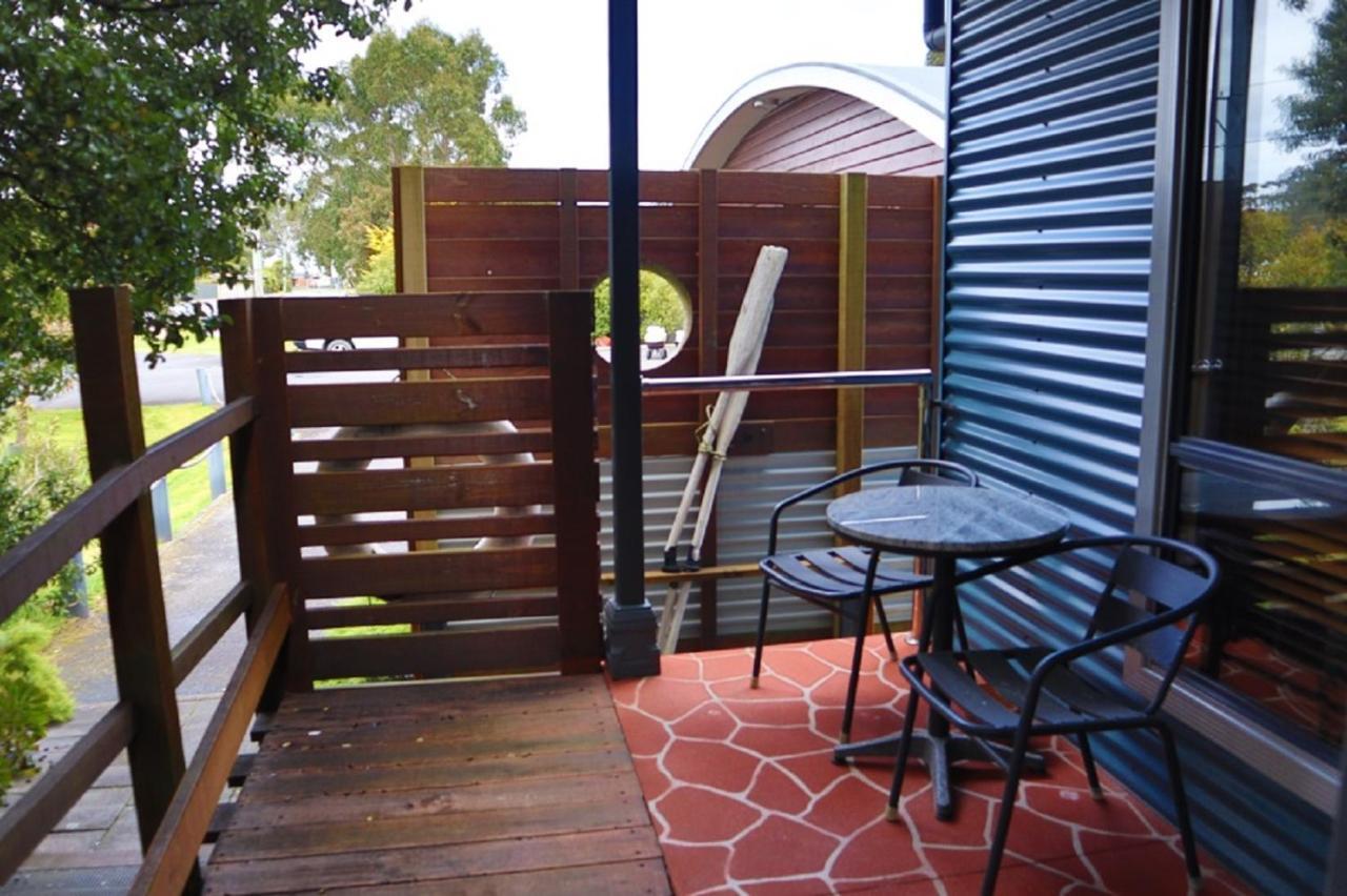 Strahan Bungalows מראה חיצוני תמונה